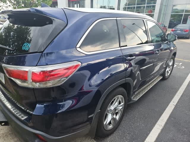 Thumbnail: 2015 Toyota Highlander - 7