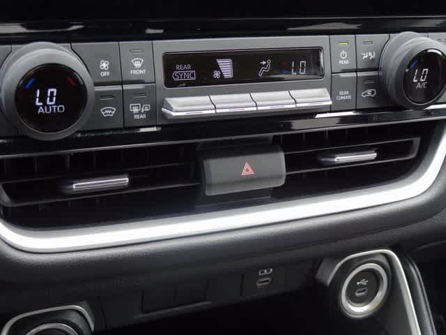 Thumbnail: 2024 Toyota Grand Highlander - 30