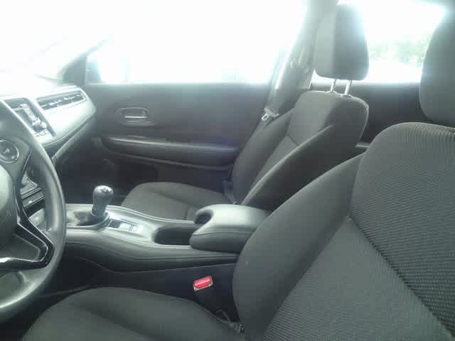 Thumbnail: 2016 Honda HR-V - 8