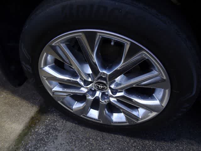 Thumbnail: 2021 Toyota Highlander - 22