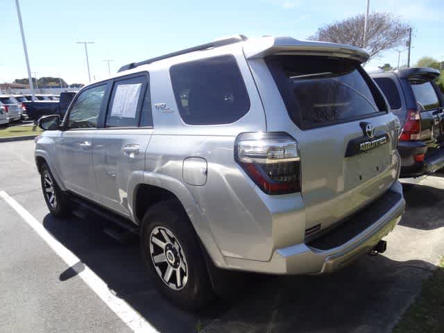 Thumbnail: 2022 Toyota 4Runner - 8