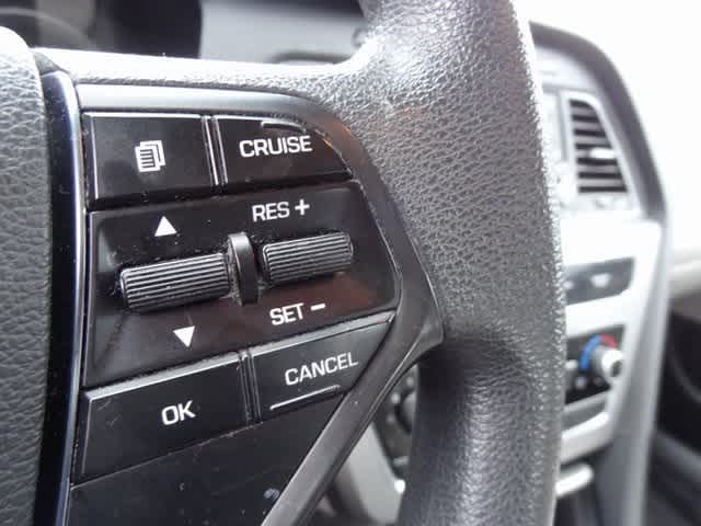 Thumbnail: 2015 Hyundai Sonata - 13