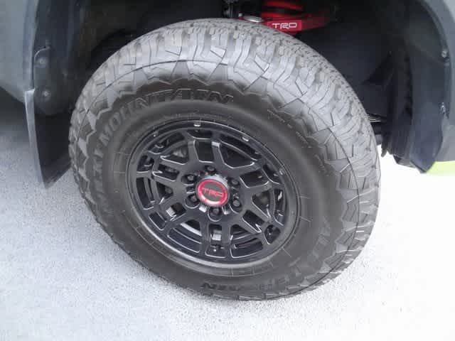 Thumbnail: 2022 Toyota Tacoma - 16