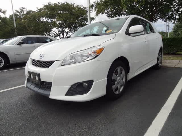 Thumbnail: 2010 Toyota Matrix - 1