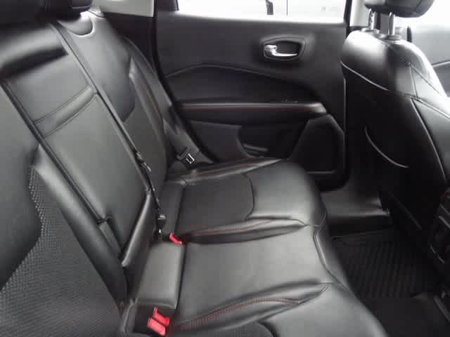 Thumbnail: 2018 Jeep Compass - 9