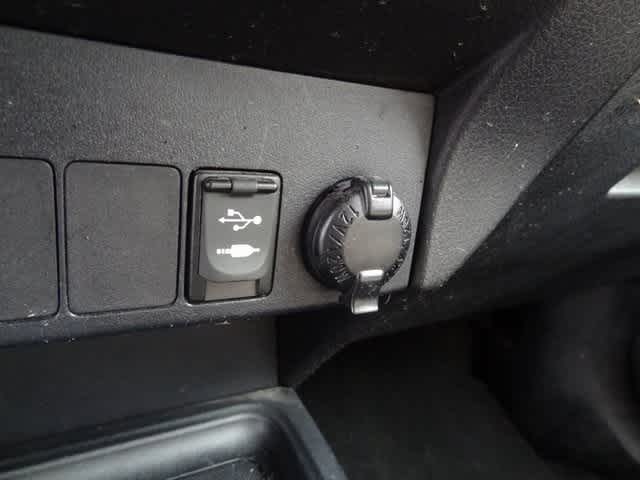Thumbnail: 2013 Toyota RAV4 - 16