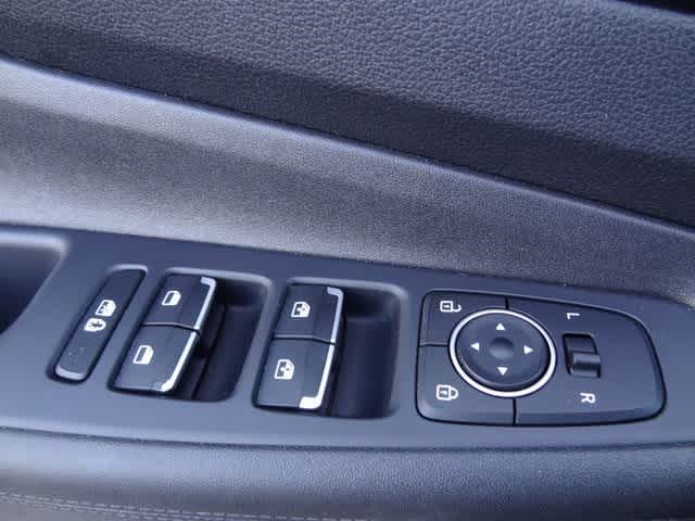 Thumbnail: 2023 Hyundai Santa Fe - 15