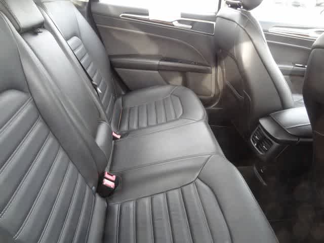 Thumbnail: 2016 Ford Fusion - 13