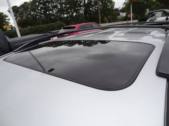 Thumbnail: 2011 Toyota RAV4 - 19