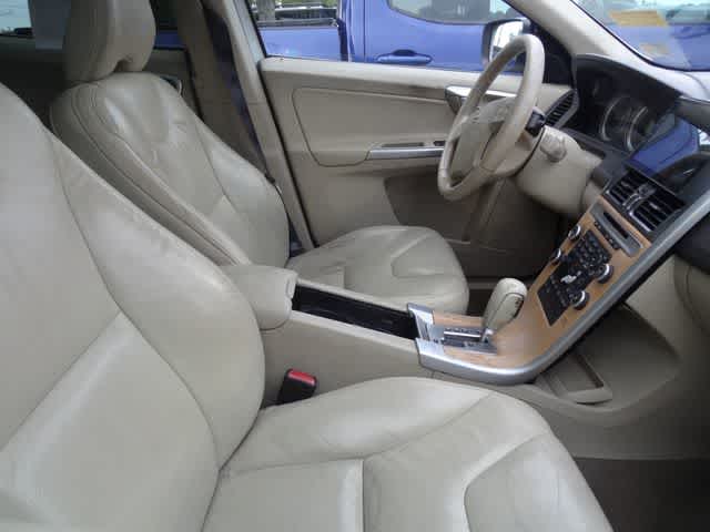 Thumbnail: 2010 Volvo XC60 - 10
