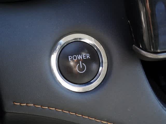 Thumbnail: 2023 Toyota Highlander - 8