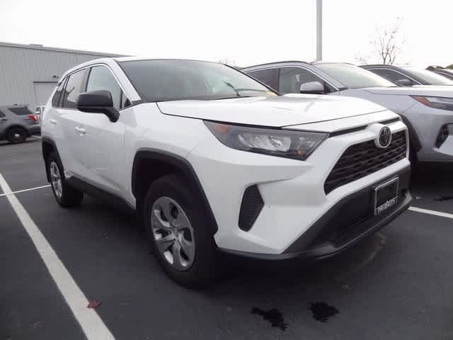 Thumbnail: 2022 Toyota RAV4 - 3