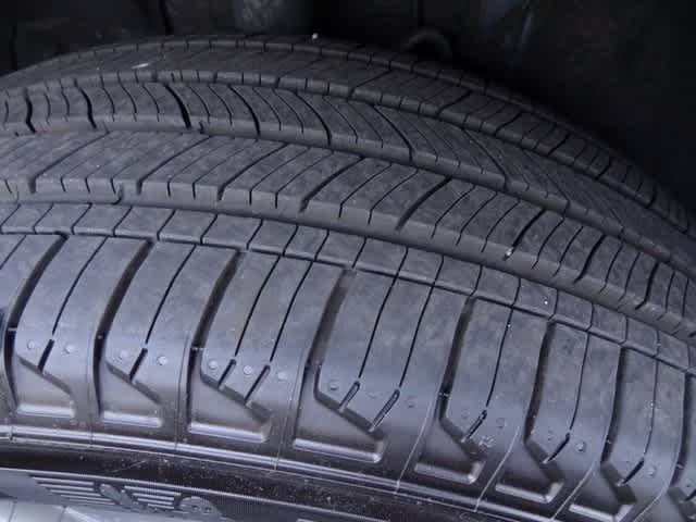 Thumbnail: 2020 Toyota RAV4 - 16