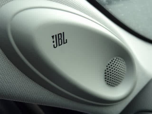 Thumbnail: 2022 Toyota Highlander - 30