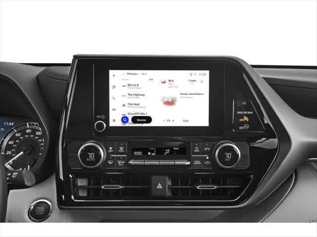 Thumbnail: 2023 Toyota Highlander - 7
