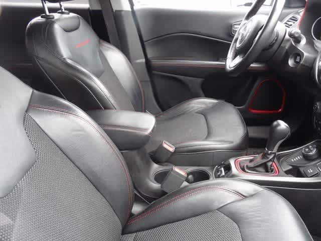 Thumbnail: 2018 Jeep Compass - 8