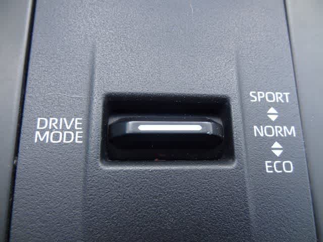 Thumbnail: 2023 Toyota Highlander - 37