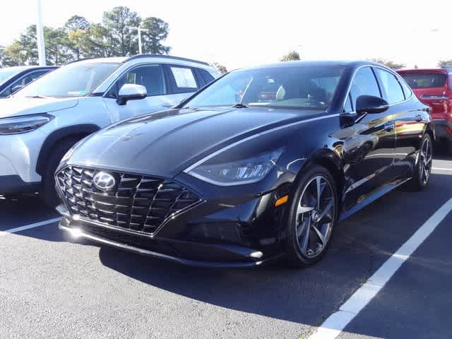 Thumbnail: 2023 Hyundai Sonata - 1