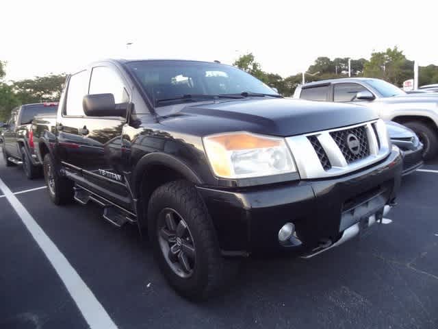 Thumbnail: 2014 Nissan Titan - 3