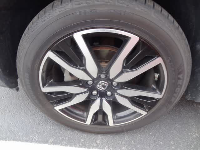 Thumbnail: 2019 Honda Pilot - 21