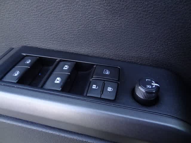 Thumbnail: 2023 Toyota Tacoma - 16