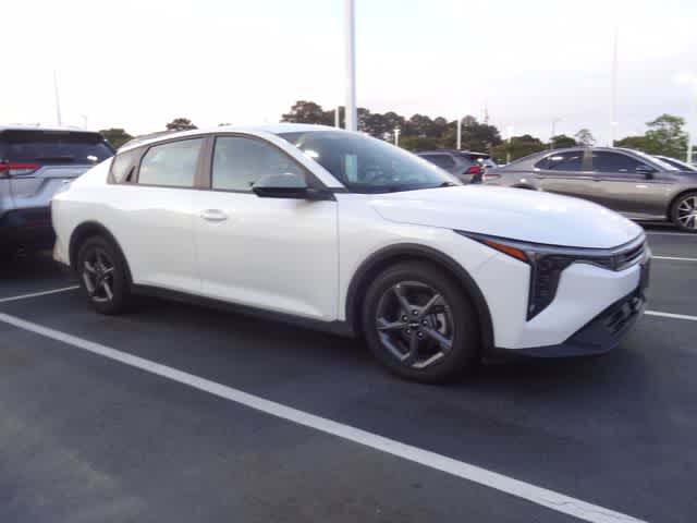Thumbnail: 2025 Kia K4 - 4