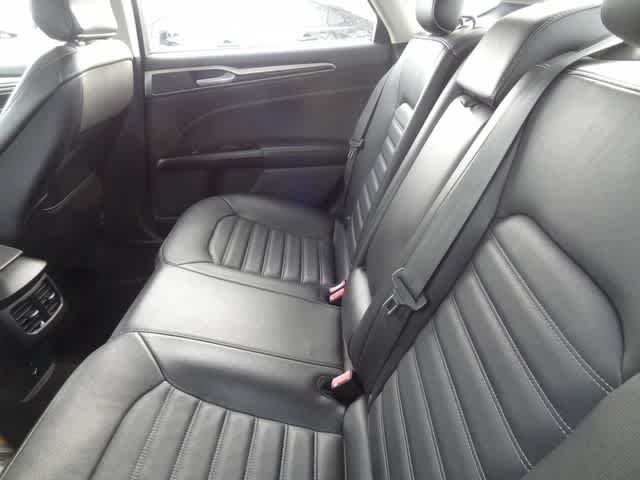 Thumbnail: 2016 Ford Fusion - 11