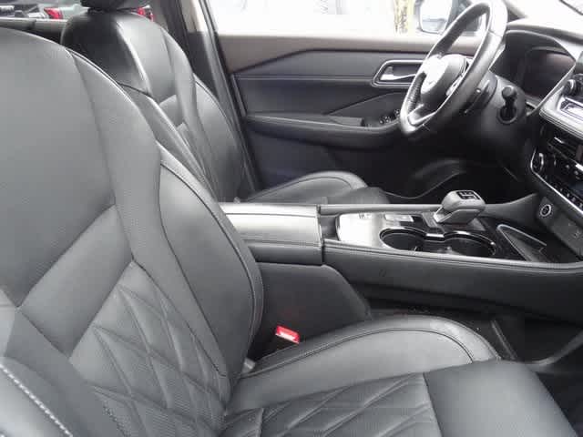 Thumbnail: 2022 Nissan Rogue - 10