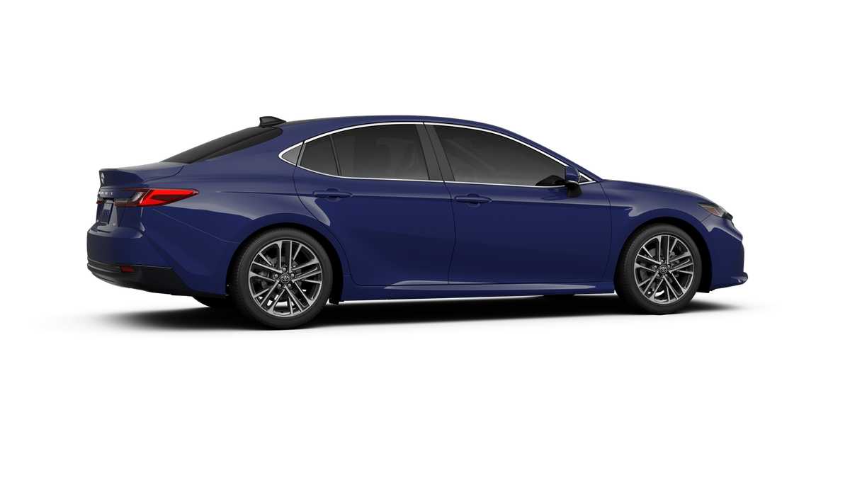 Thumbnail: 2025 Toyota Camry - 11