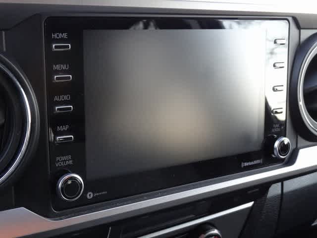 Thumbnail: 2022 Toyota Tacoma - 15