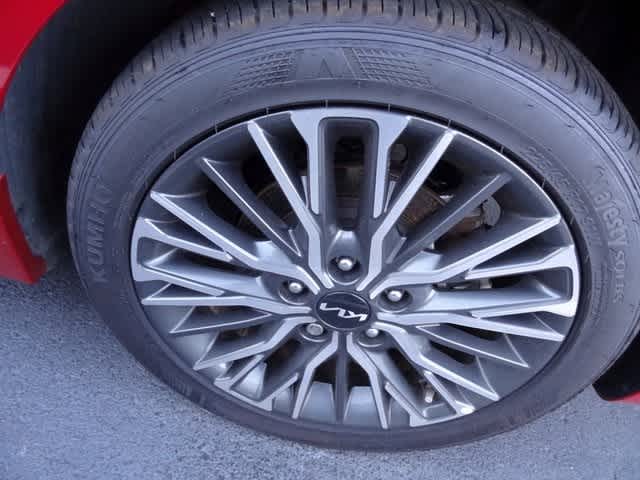 Thumbnail: 2024 Kia Forte - 11