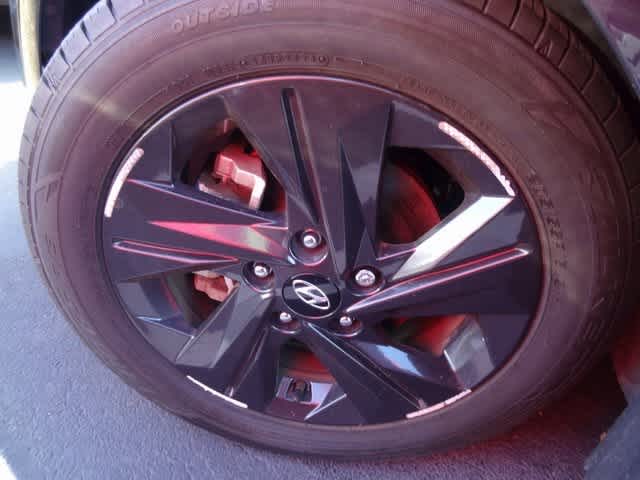 Thumbnail: 2023 Hyundai Elantra - 31