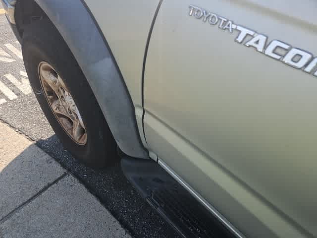 Thumbnail: 2004 Toyota Tacoma - 2