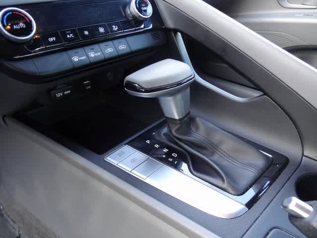 Thumbnail: 2024 Hyundai Elantra - 14