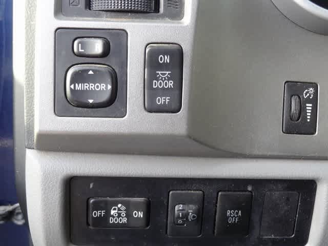 Thumbnail: 2013 Toyota Tundra - 13