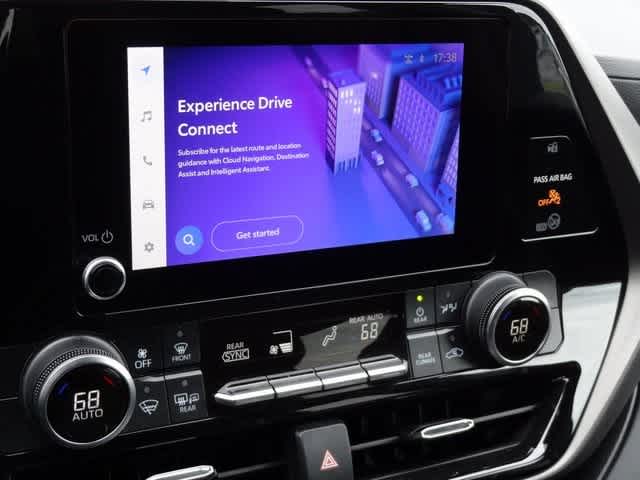 2024 Toyota Highlander LE 29