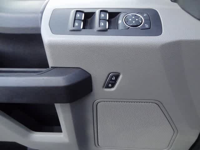 Thumbnail: 2016 Ford F-150 - 13