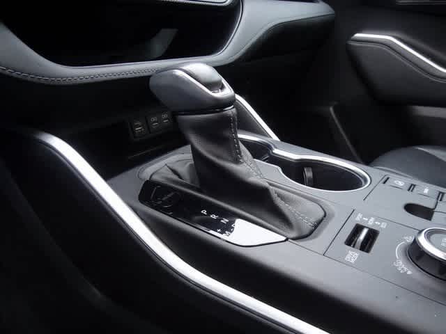 Thumbnail: 2023 Toyota Highlander - 13