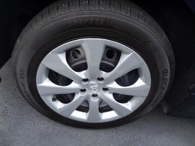 Thumbnail: 2023 Toyota Corolla - 10