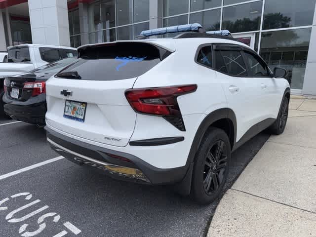 Thumbnail: 2024 Chevrolet Trax - 4