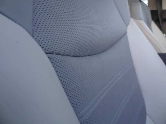 Thumbnail: 2025 Toyota RAV4 - 24