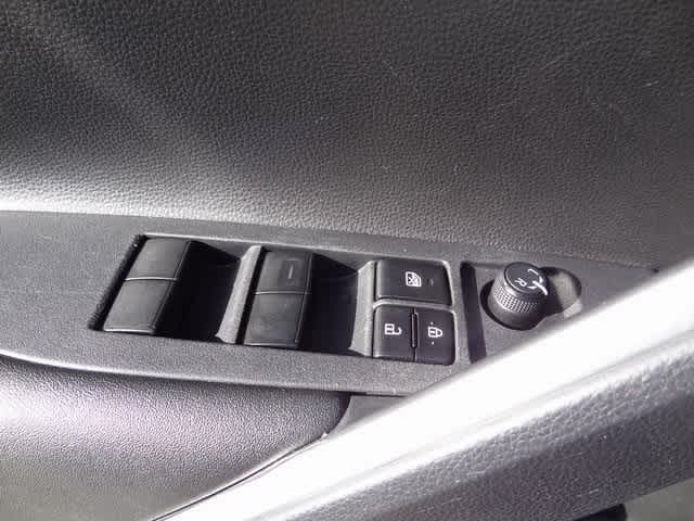 Thumbnail: 2023 Toyota Corolla Cross - 14