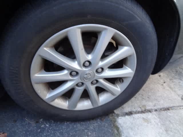 Thumbnail: 2011 Toyota Camry - 13