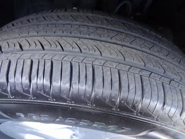 Thumbnail: 2023 Toyota RAV4 - 15