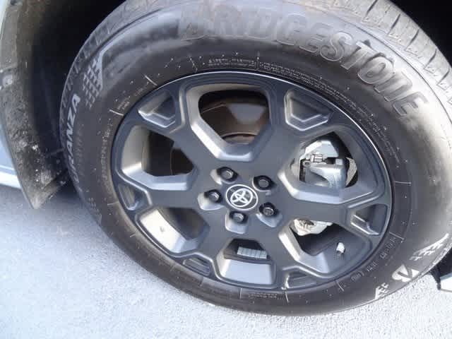 Thumbnail: 2025 Toyota Sienna - 19