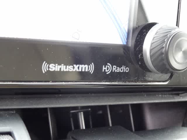 Thumbnail: 2021 Toyota RAV4 - 28