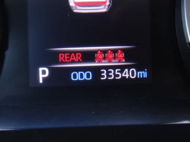 Thumbnail: 2022 Toyota RAV4 - 21