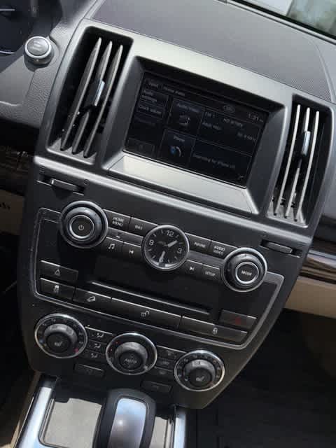 Thumbnail: 2013 Land Rover LR2 - 7