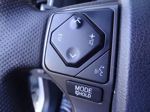 Thumbnail: 2017 Toyota Tacoma - 15