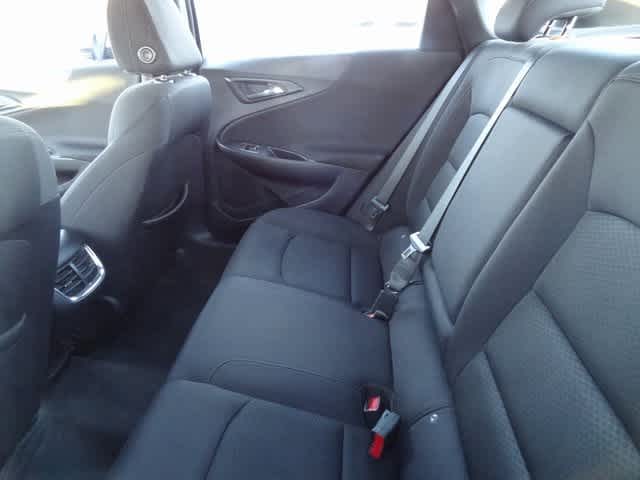 Thumbnail: 2022 Chevrolet Malibu - 8